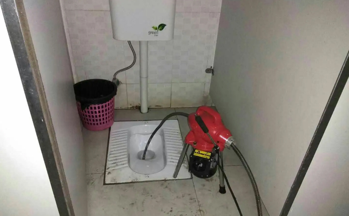慈利蹲便疏通